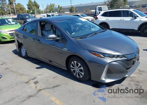 2022 Toyota Prius Prime Le z USA, uszkodzony, nr VIN JTDKAMFP3N3218022